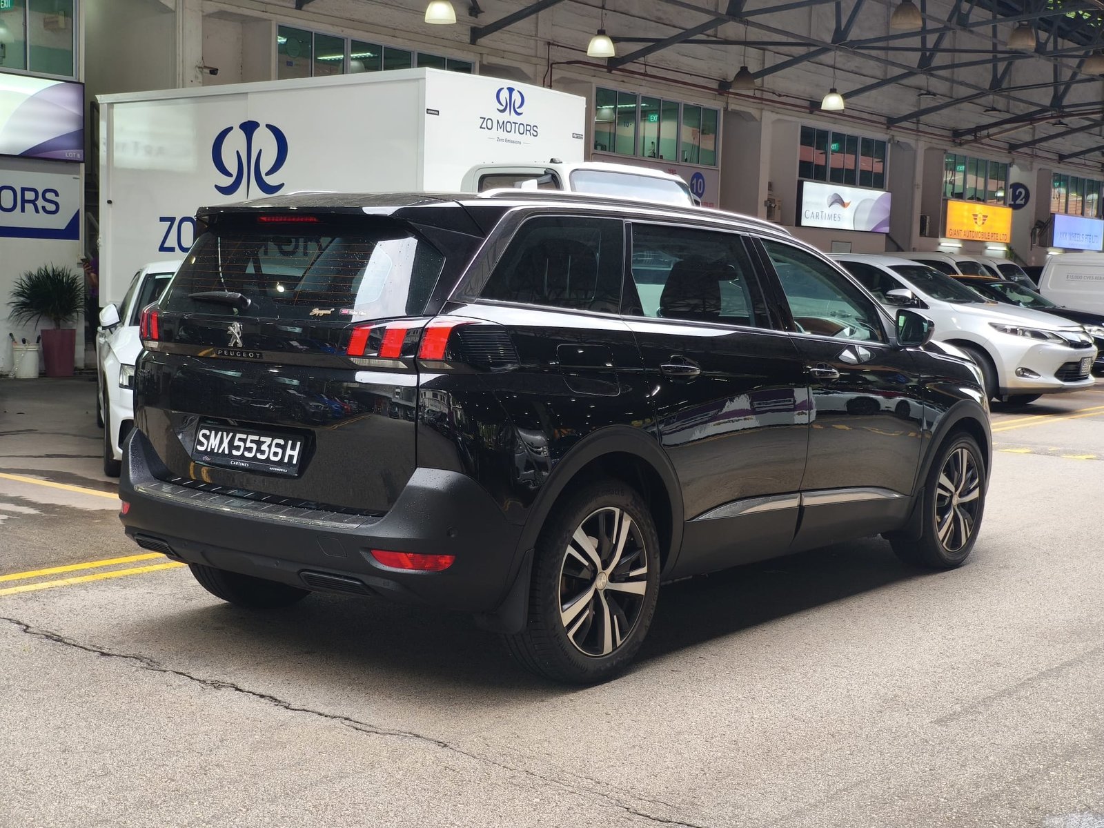 Peugeot 5008 1.2 PureTech Allure photo 2